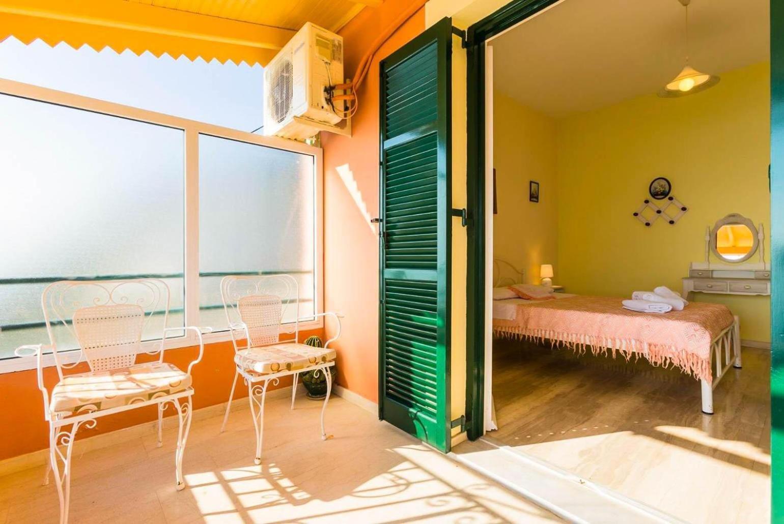 Villa Aris Gimari ภายนอก รูปภาพ
