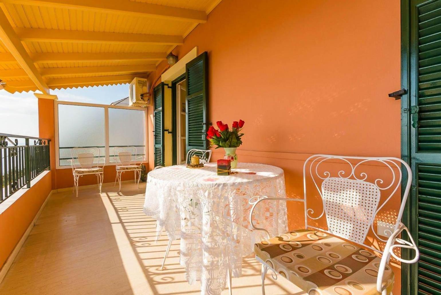 Villa Aris Gimari ภายนอก รูปภาพ